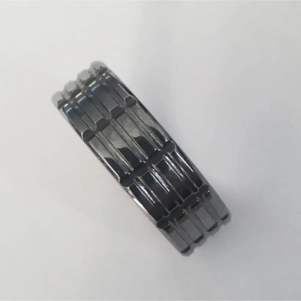 New tungsten‎ carbide ring size 13